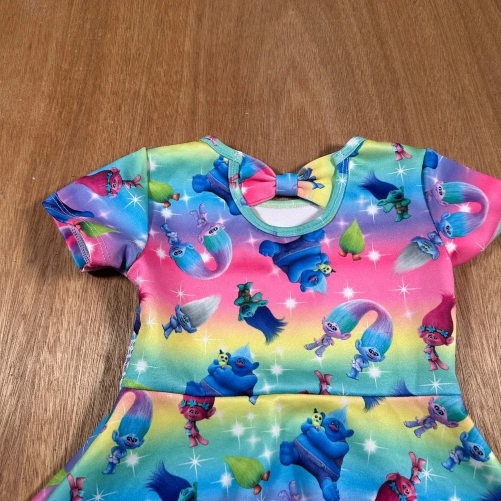 DreamWorks Trolls Dress Kids XS 4/5 Rainbow Crochet Lace Trim Short Sleeve Bow